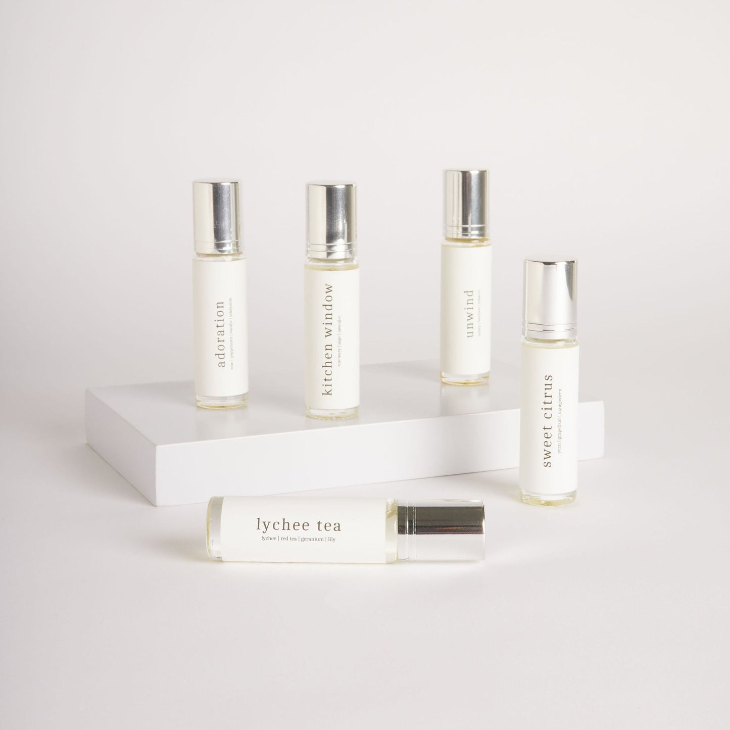 Lychee Tea Roll-On Perfume (Lychee, Red Tea, Geranium, Lily)