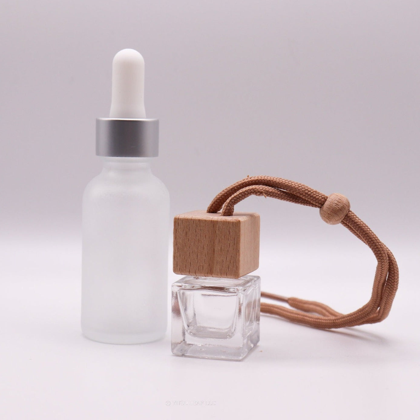 2 Stück transparente Auto-Parfümflasche aus Glas + Holz, Diffusor für  ätherische Öle, Glasflasche, Autozubehör – die besten Artikel im  Online-Shop Joom Geek